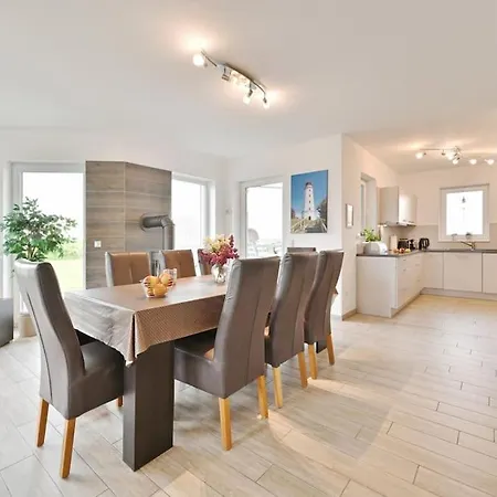 Holiday home Strandgut Trent