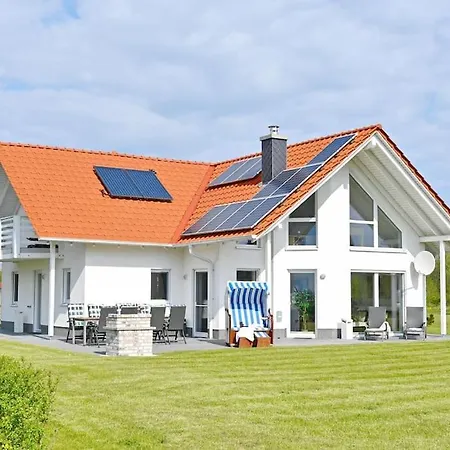 Holiday home Strandgut Trent